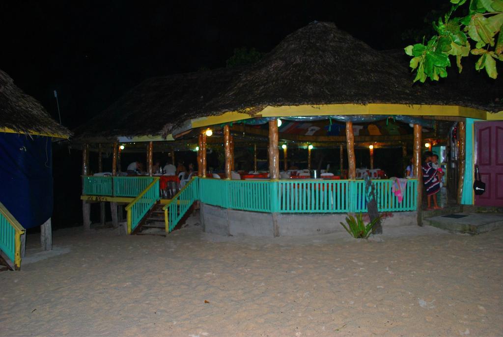 Taufua Beach Fales Lalomanu Kültér fotó
